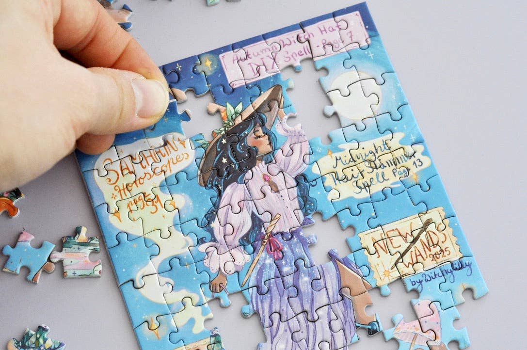 The Witch's Bookshelf Puzzle Advent Calendar - Reverie