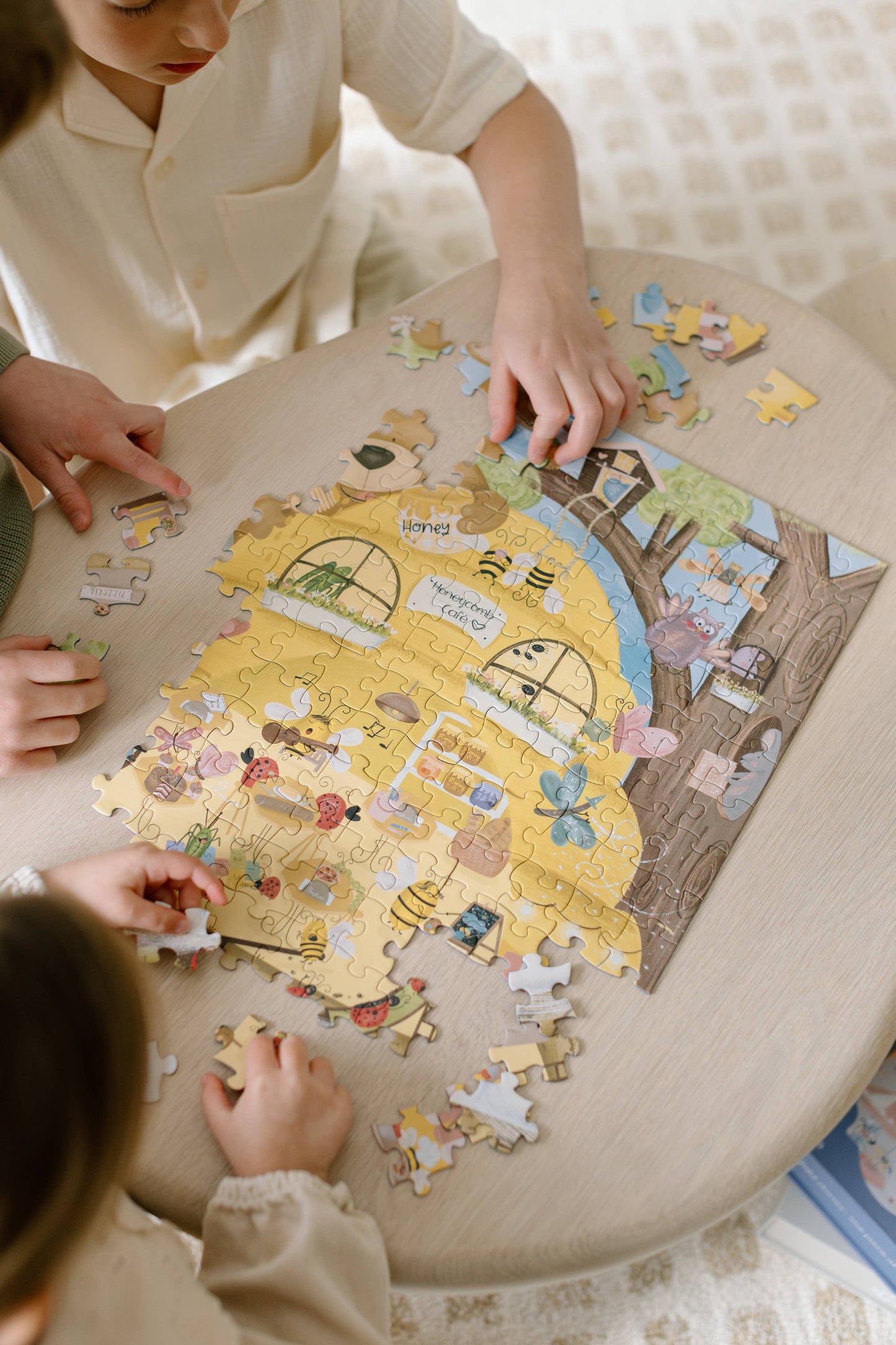 Honeycomb Cafe - Once Upon a Puzzle
