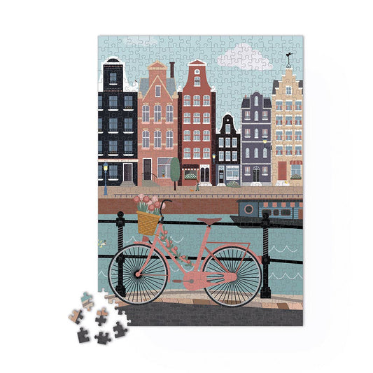 Let's pedal along the water - Maison Joliette