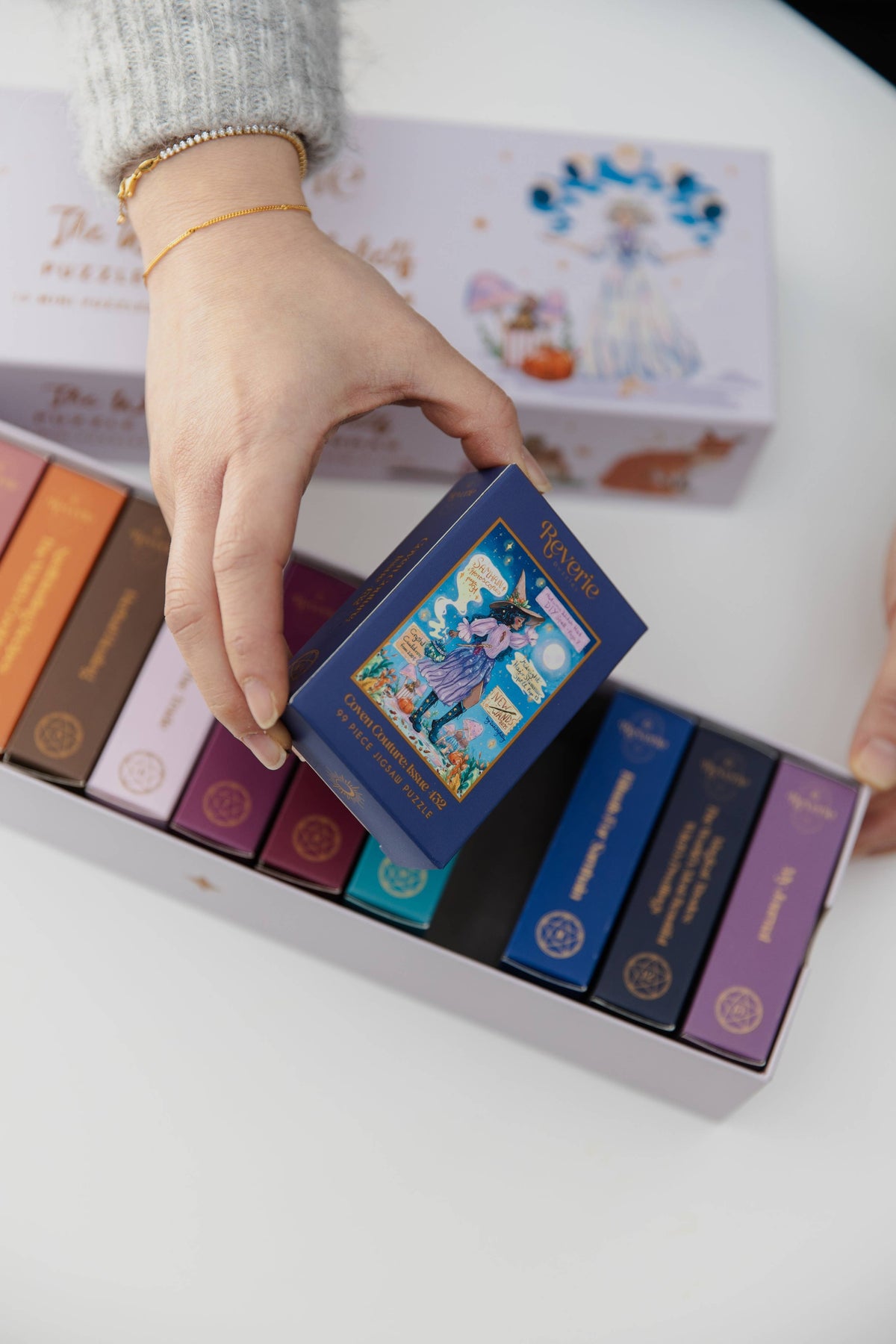 The Witch's Bookshelf Puzzle Advent Calendar - Reverie