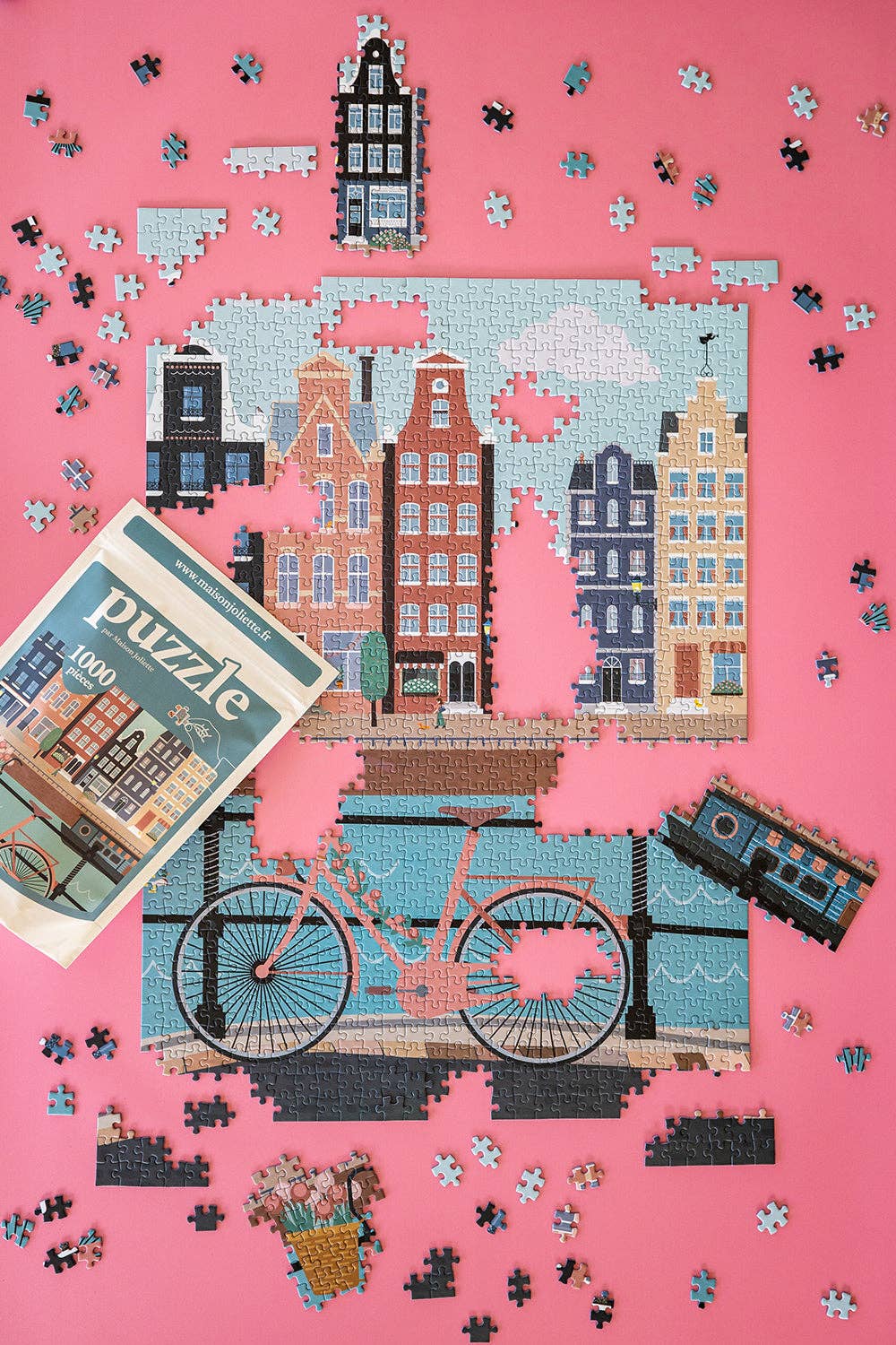 Let's pedal along the water - Maison Joliette